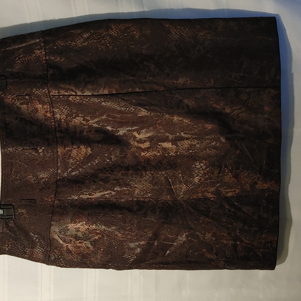 First Option Skirt - Picture 3 of 5